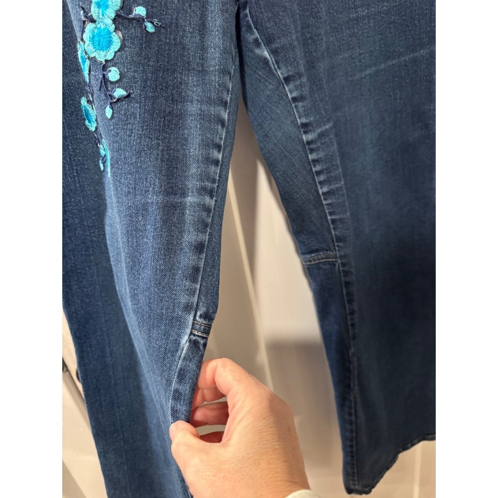 i.e. relaxed Dark Wash Floral Embroidered Straight Leg Jeans Teal Flowers sz 14 - Picture 7 of 15